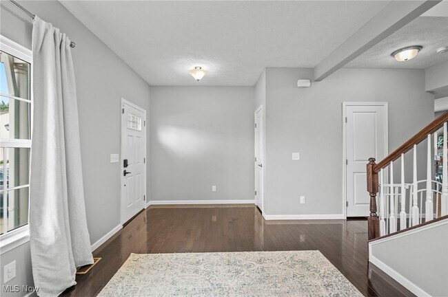 Building Photo - 3071 Liberty Ledges Dr