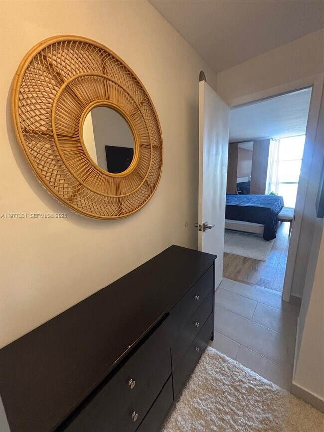 Building Photo - 2350 NE 135th St