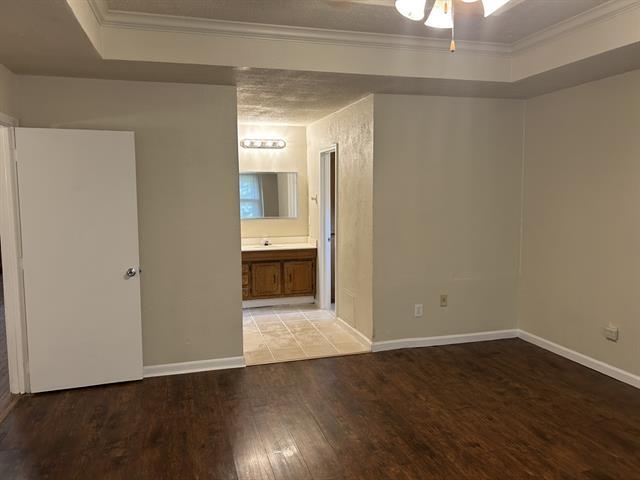Building Photo - 624 Grande Dr