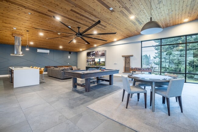 Building Photo - Paceline