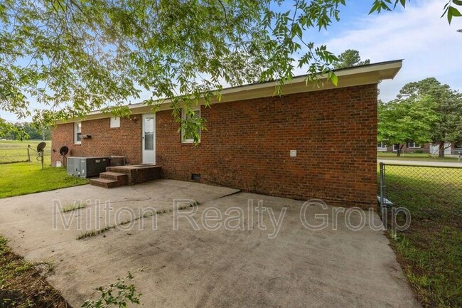 Building Photo - 54 Rolling Springs Dr