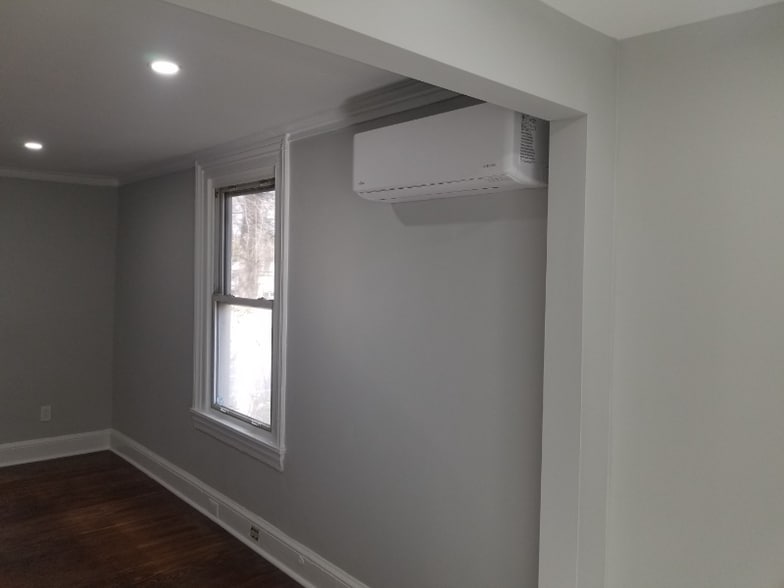 Building Photo - 0 Warren St