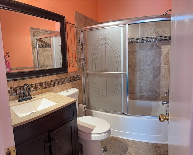 Building Photo - 5005 Daymon Ct