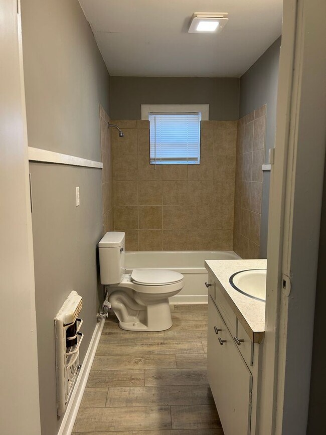 Building Photo - 5401 Allen St