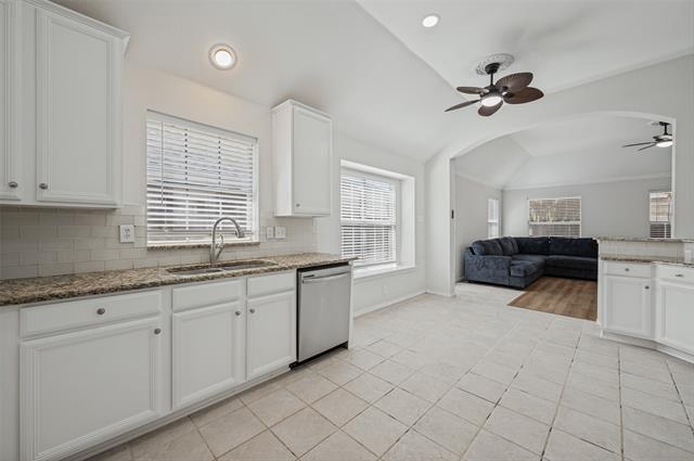 Building Photo - 9109 Azinger Dr