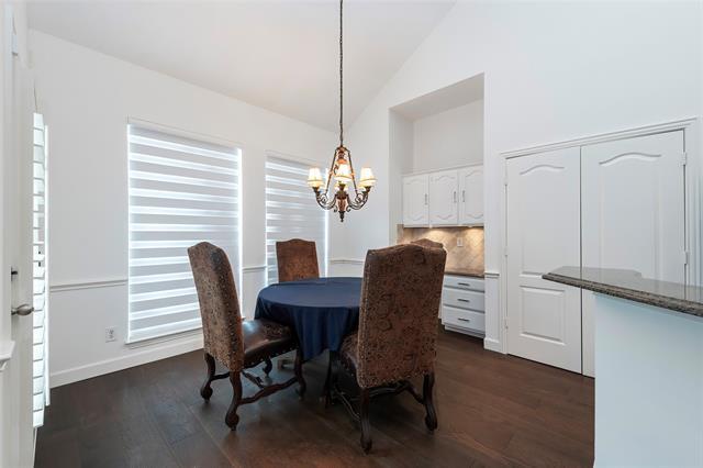 Building Photo - 7100 Oakbrook Dr
