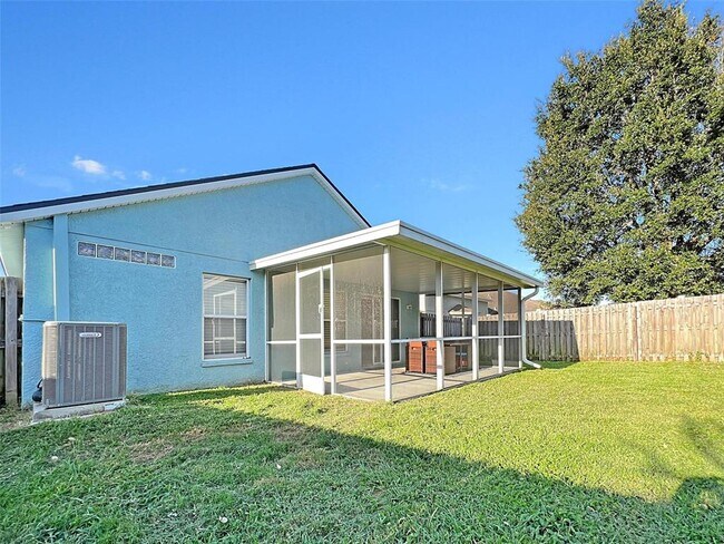 Building Photo - 24604 Siena Dr