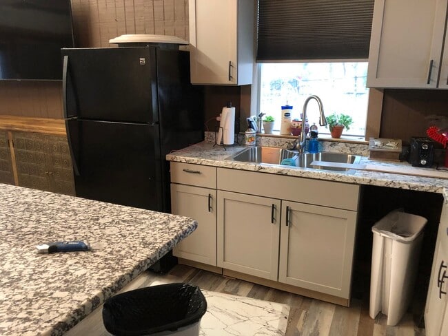 Building Photo - Bring your horse!! Come enjoy the wood burning stove and country living