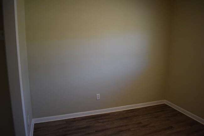 Building Photo - 4735 Redstone Dr