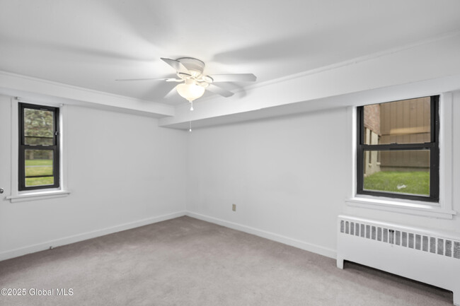 Building Photo - 421 Livingston Ave