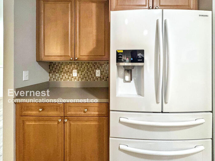 Building Photo - 5808 Colony Ln