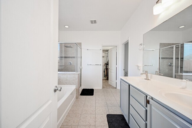 Building Photo - 28610 Cranford Sage Ln