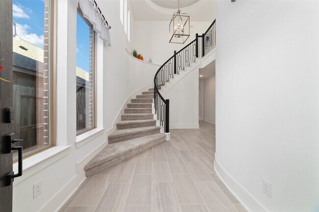 Building Photo - 26535 Hypatia Trace