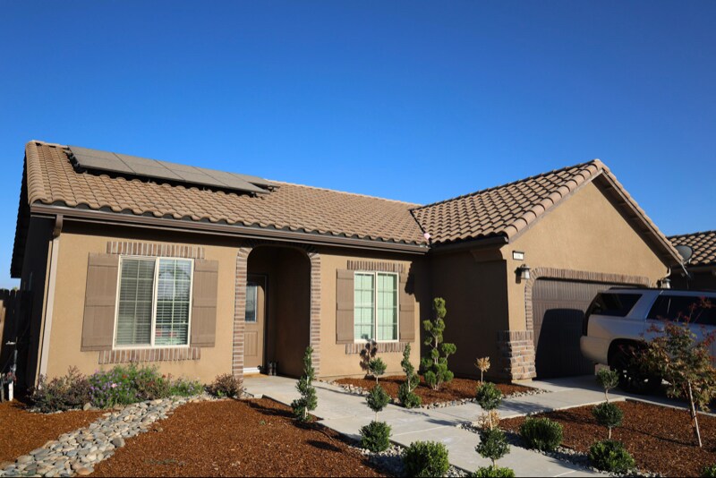 Primary Photo - 1087 S Orangewood Dr