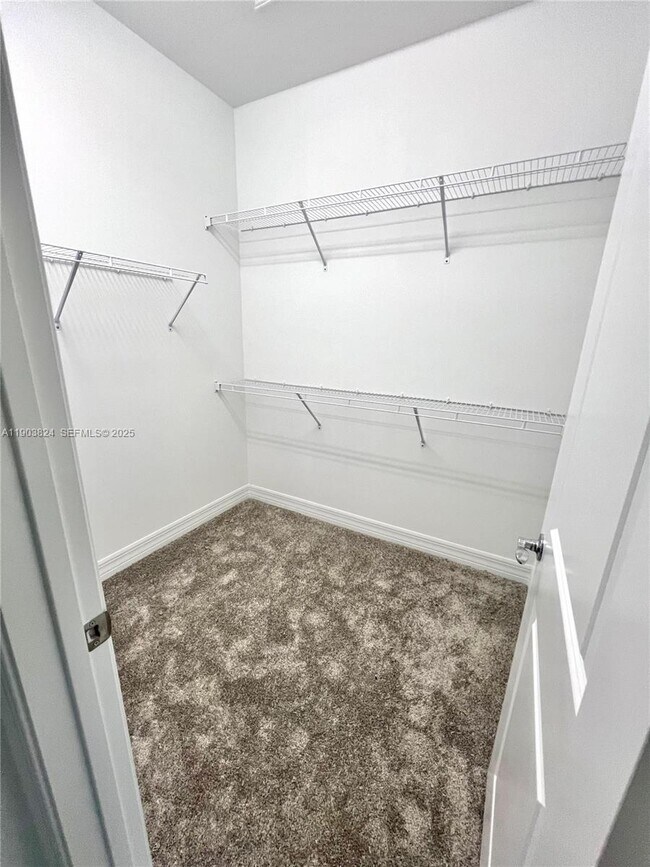 Building Photo - 130 S University Dr