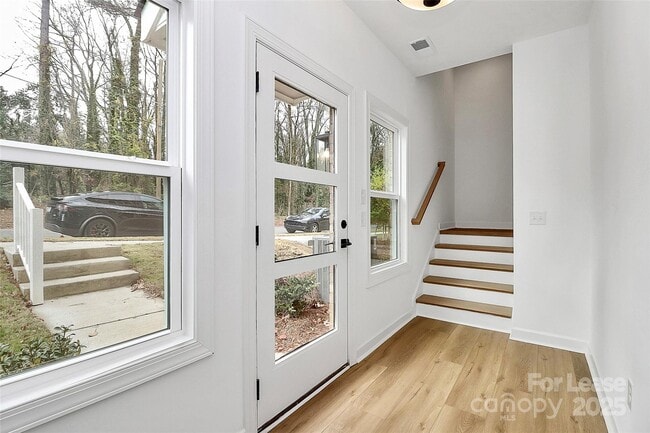 Building Photo - 3940 Hager Dr