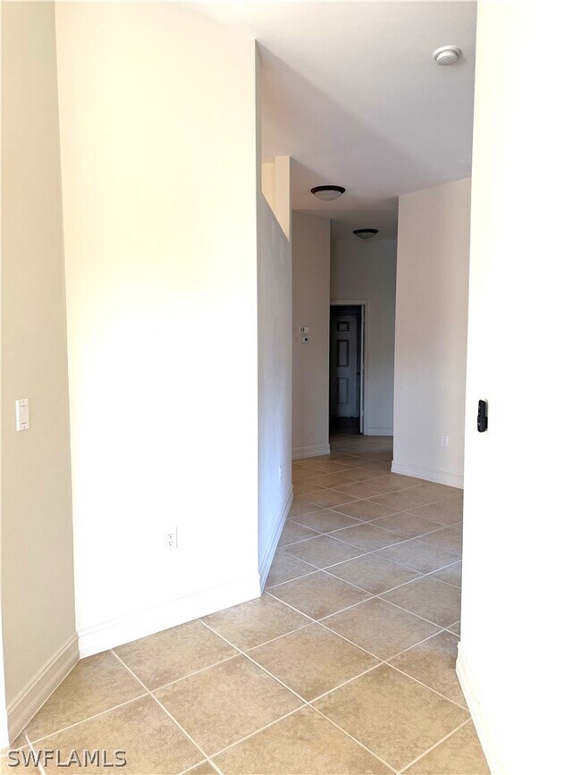 Building Photo - 7944 Haven Dr