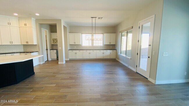 Building Photo - 13150 W Desert Frst Trl