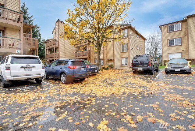 Building Photo - 22810 30th Ave S
