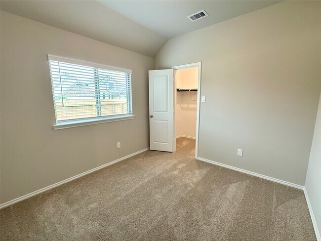 Building Photo - 3274 Old Ironwood Dr