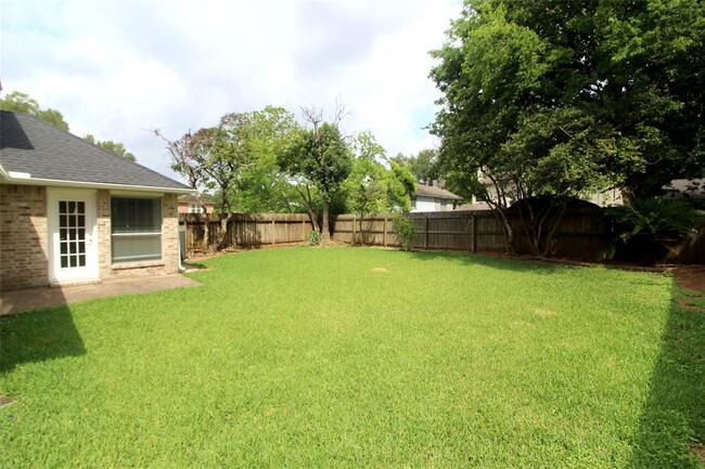Building Photo - 3515 Woodmere Ln