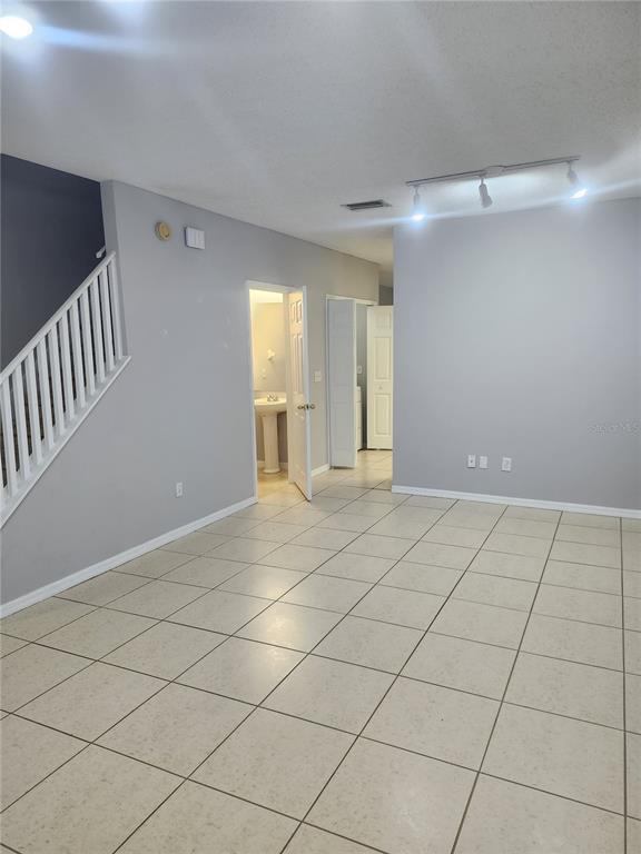 Building Photo - 6512 Osprey Lake Cir