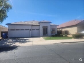 Building Photo - 3410 S 104th Ln