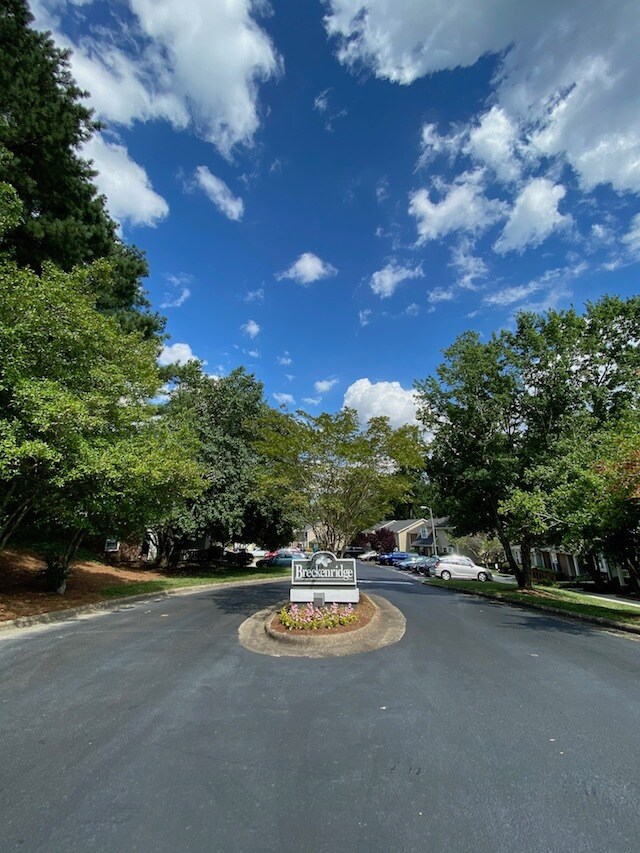 Building Photo - 2126 Alpine Rd