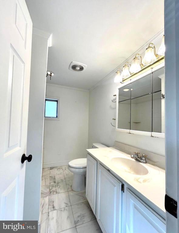 Building Photo - 2730 Old Cedar Grove Rd