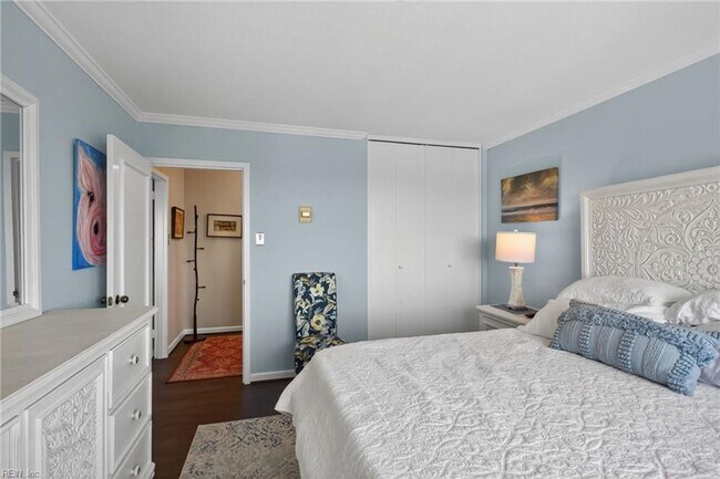 Building Photo - Algonquin Park