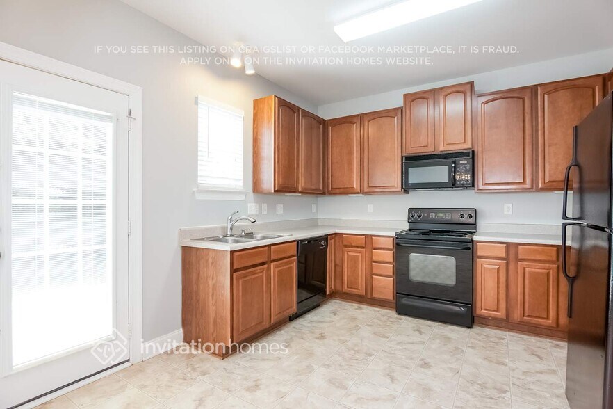 Building Photo - 9641 Storybook Ave NW