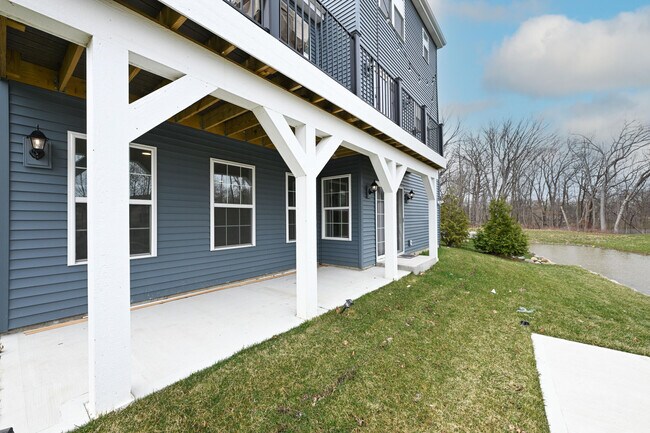 Building Photo - 1868 Forest View Ct