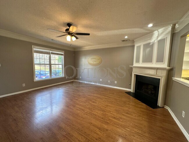 Building Photo - 3 Bedroom Marietta Townhome