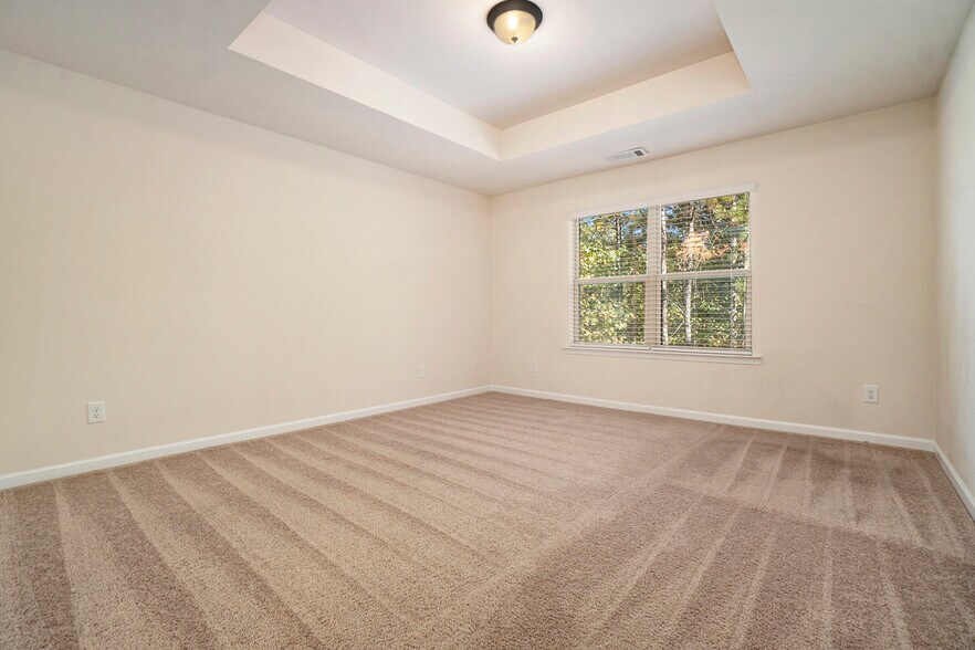 Building Photo - 3810 Brookhollow Dr