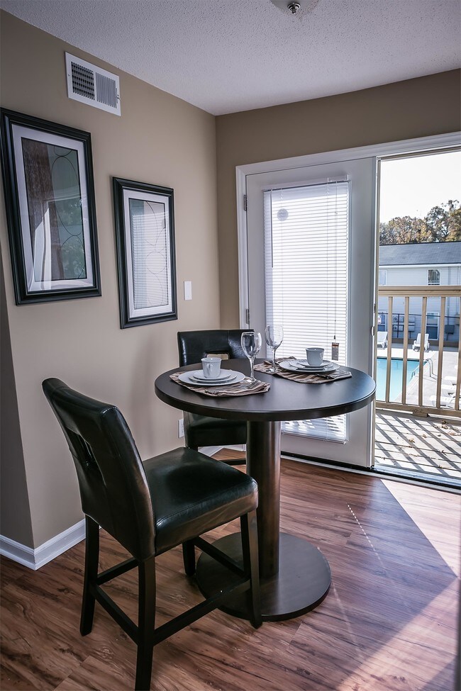 Building Photo - 4620 Central Ave