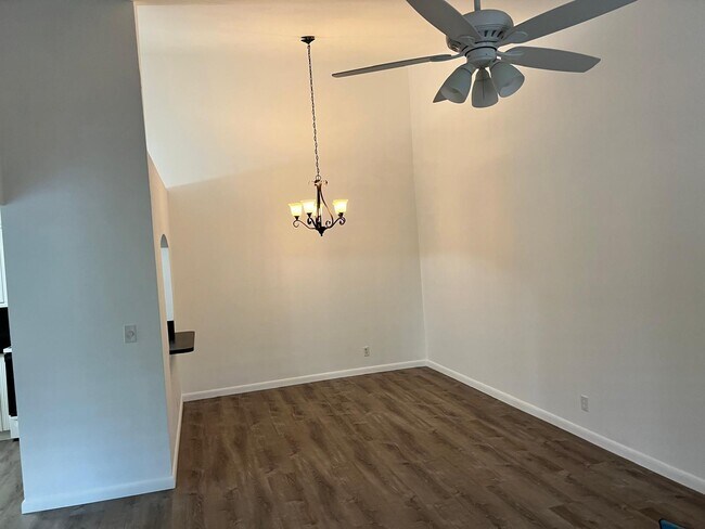 Building Photo - 6342 Chasewood Dr