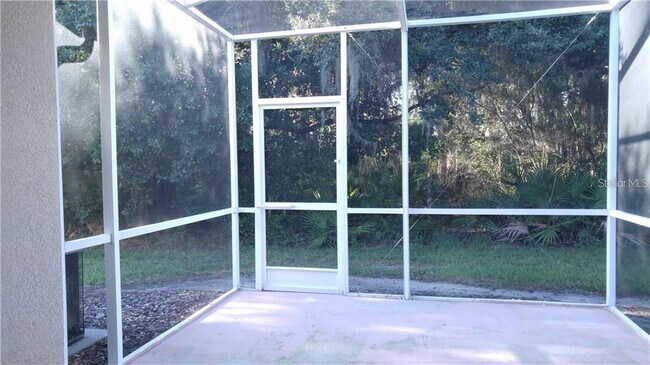 Building Photo - 5815 Fishhawk Ridge Dr