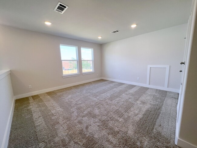 Building Photo - 7002 Cedar Breeze Ct
