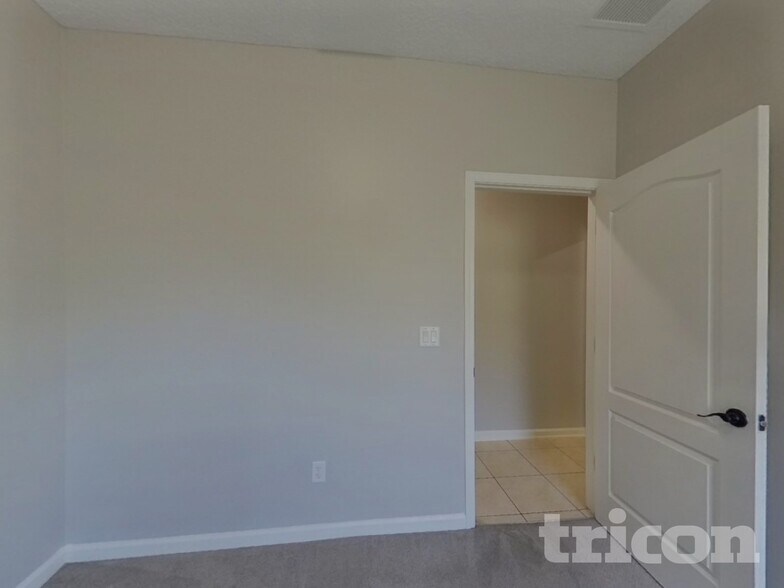 Building Photo - 12163 Georgia Oak Ct
