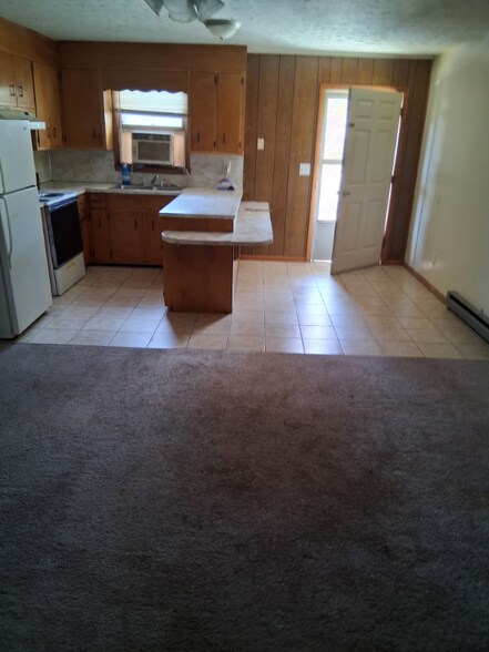 Building Photo - 3362-3362 Normandy Park Rd