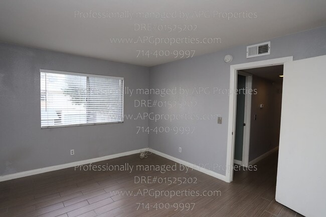 Building Photo - 125 W South St