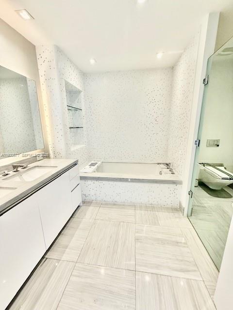 Building Photo - 16901 Collins Ave