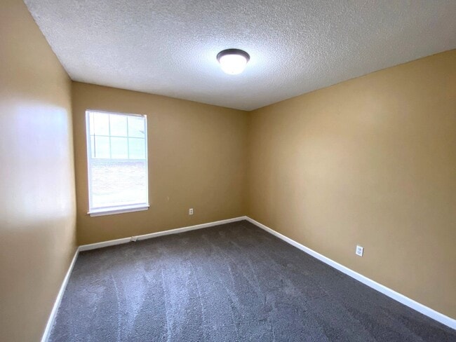 Building Photo - 4215 Elysian Dr