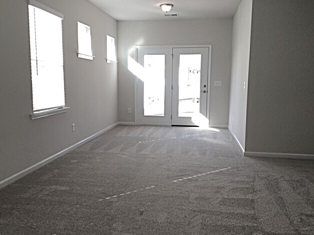Building Photo - 14312 Little Pine Dr