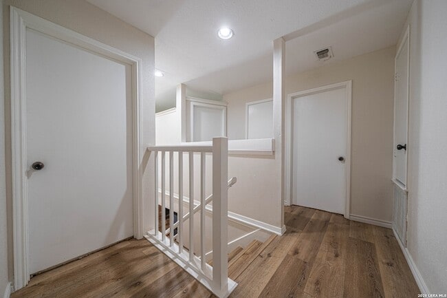 Building Photo - 2813 Kline Cir