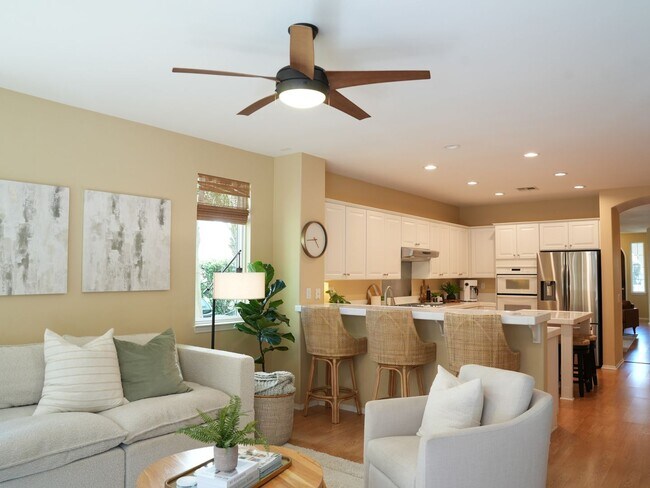 Building Photo - Cozy Stevenson Ranch Home on a Quiet Cul-D...