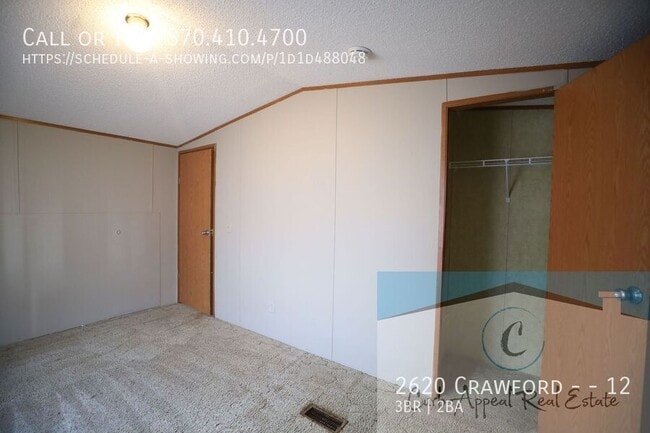 Building Photo - 2620 Crawford Dr