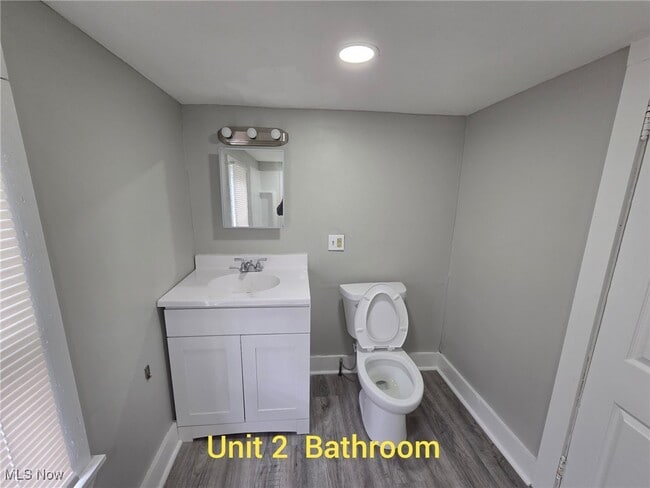 Building Photo - 3658 W 58th St