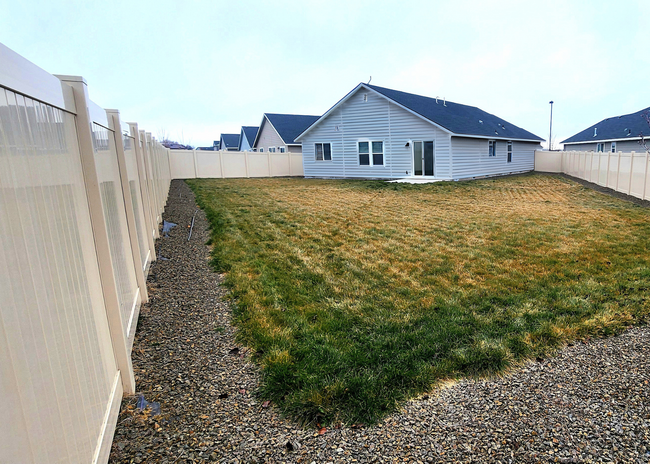 Building Photo - 17668 N Pegram Way