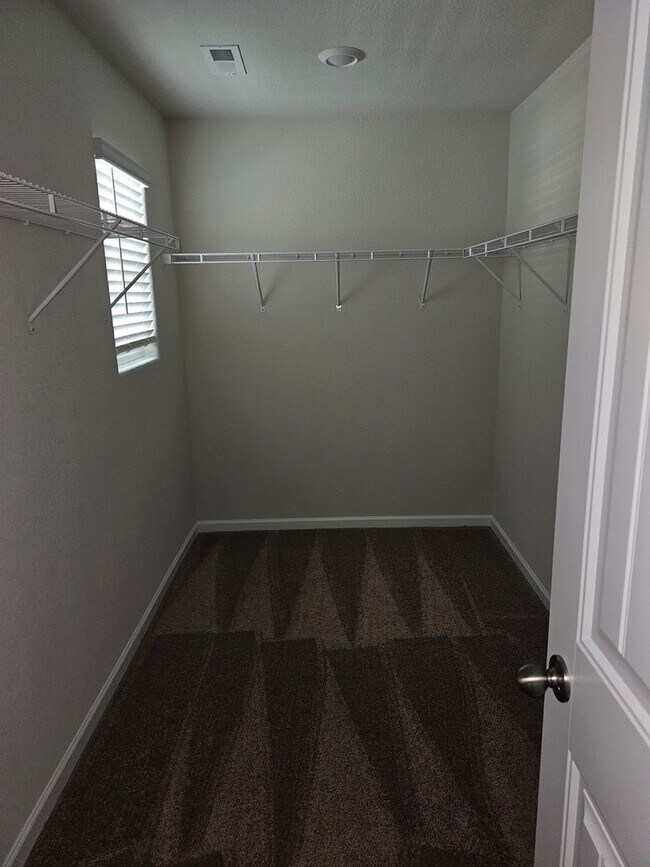 Building Photo - Brand New 3BR Home Minutes from the Airport